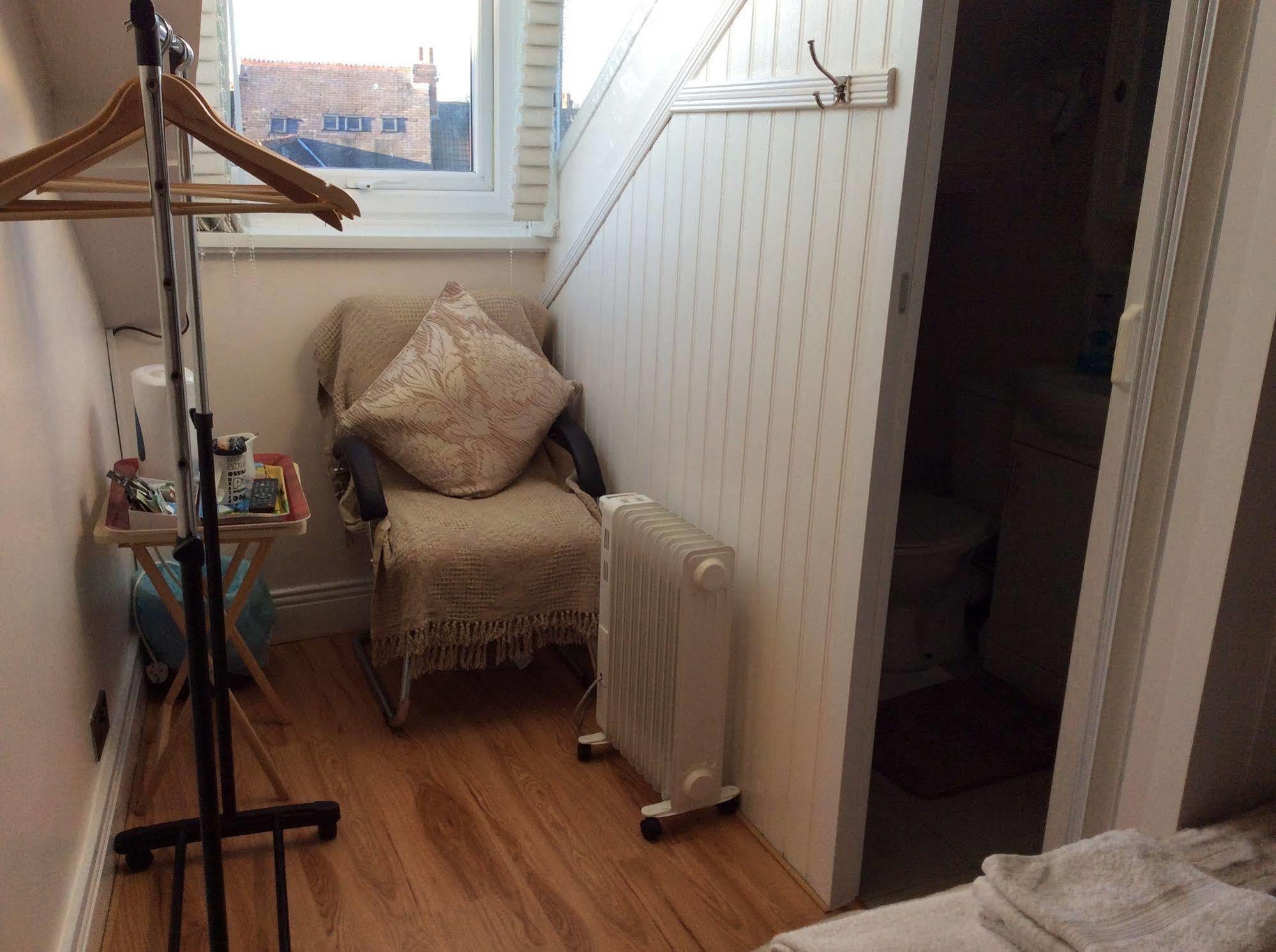 Lighthouse Guest House Whitley Bay Esterno foto